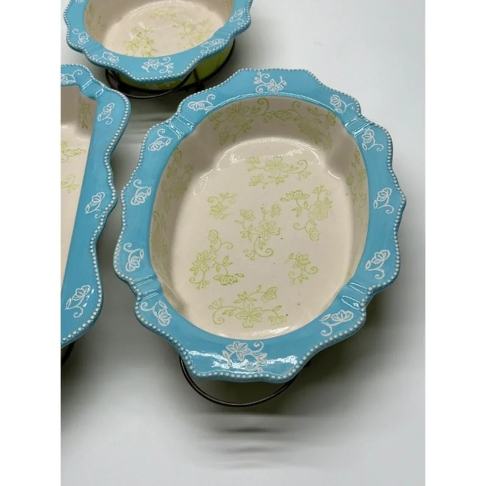 Temptations Floral Lace Blue‎ Ceramic Bakeware Set 3 Pieces with Metal Racks
